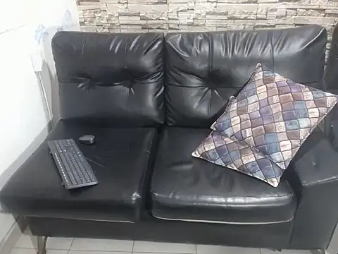 Snapshot of rom_weasley chatting on October 25, 2025, 11:29 am rom weasley online show from October 25, 2025, 11:29 am