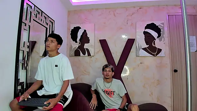 Snapshot of EMPIRE_BOYS1 chatting on February 2, 2026, 7:23 pm EMPIRE BOYS1 online show from February 2, 2026, 7:23 pm