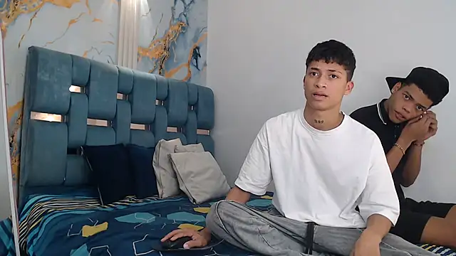 Snapshot of EMPIRE_BOYS1 chatting on February 25, 2026, 7:34 pm EMPIRE BOYS1 online show from February 25, 2026, 7:34 pm