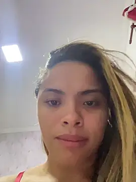 Snapshot of safadinhaquenteW chatting on February 7, 2026, 4:27 am safadinhaquenteW online show from February 7, 2026, 4:27 am