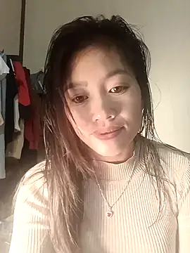 Snapshot of -Paige- chatting on January 17, 2026, 2:05 am -Paige- online show from January 17, 2026, 2:05 am