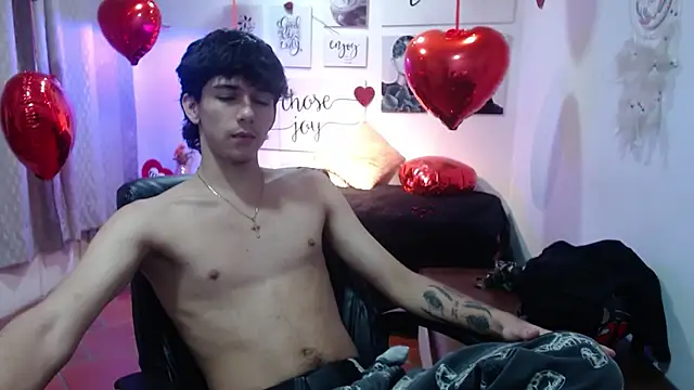 AmethystShadow17 online show from February 16, 2026, 8:16 pm