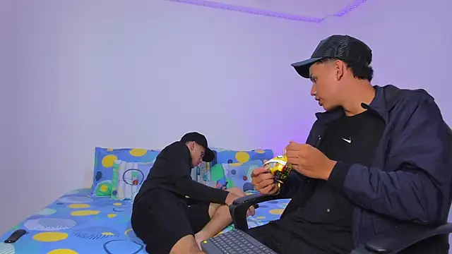 Snapshot of Axel_Cody_ chatting on November 27, 2025, 7:49 pm Axel Cody online show from November 27, 2025, 7:49 pm