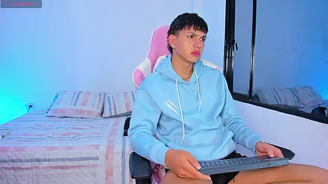 Snapshot of Axel_Cody_ chatting on February 5, 2026, 11:15 am Axel Cody online show from February 5, 2026, 11:15 am