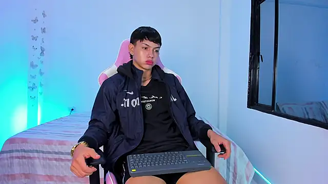 Snapshot of Axel_Cody_ chatting on February 7, 2026, 11:14 am Axel Cody online show from February 7, 2026, 11:14 am