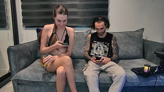 Snapshot of Kinkychaos chatting on December 3, 2025, 6:39 pm Kinkychaos online show from December 3, 2025, 6:39 pm