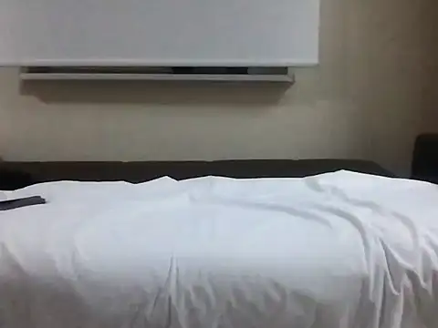 dicsucerboy77 online show from November 8, 2025, 11:03 pm