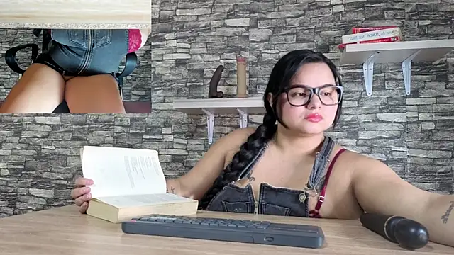 Snapshot of TokyoSky chatting on March 2, 2026, 8:04 pm TokyoSky online show from March 2, 2026, 8:04 pm