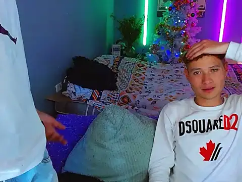 Snapshot of Latin_boysxxxx chatting on December 3, 2025, 7:34 pm Latin boysxxxx online show from December 3, 2025, 7:34 pm