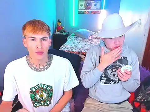 Snapshot of Latin_boysxxxx chatting on February 13, 2026, 2:29 am Latin boysxxxx online show from February 13, 2026, 2:29 am