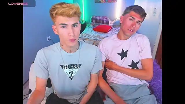 Snapshot of Latin_boysxxxx chatting on March 3, 2026, 2:18 am Latin boysxxxx online show from March 3, 2026, 2:18 am