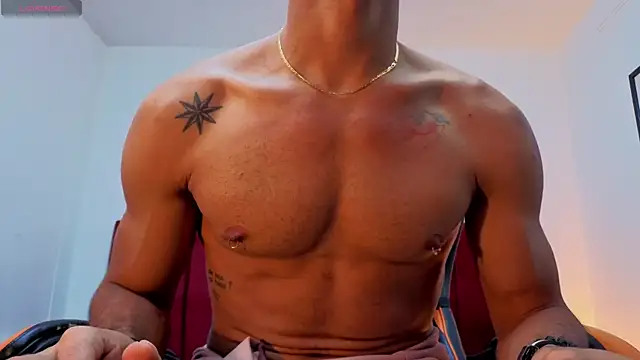 Snapshot of DaamonSlader_ chatting on October 28, 2025, 8:22 pm DaamonSlader online show from October 28, 2025, 8:22 pm