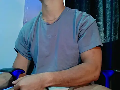 Snapshot of DaamonSlader_ chatting on February 10, 2026, 9:41 pm DaamonSlader online show from February 10, 2026, 9:41 pm