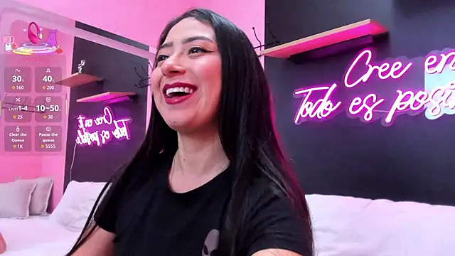 Snapshot of JuliethCruz_ chatting on January 10, 2026, 10:50 am JuliethCruz online show from January 10, 2026, 10:50 am