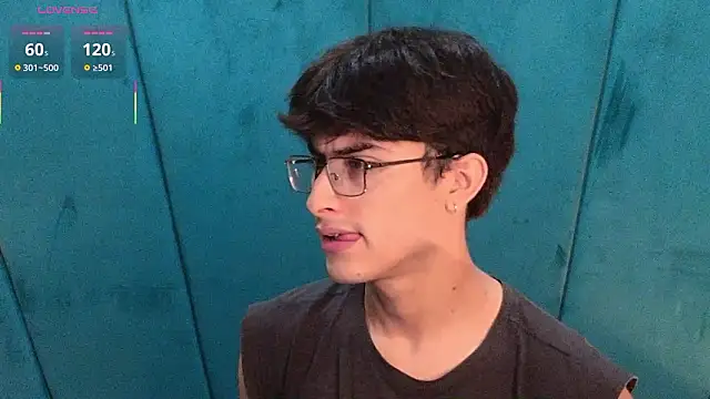 Aaron Eze online show from February 1, 2026, 9:13 pm