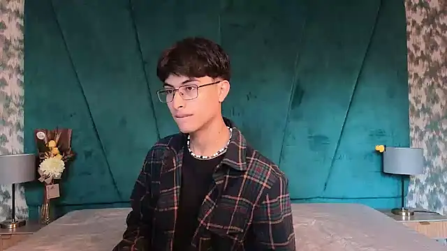 Aaron Eze online show from February 18, 2026, 7:32 pm