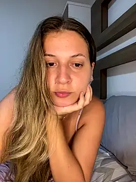 Snapshot of solmartins chatting on December 2, 2025, 12:05 am solmartins online show from December 2, 2025, 12:05 am