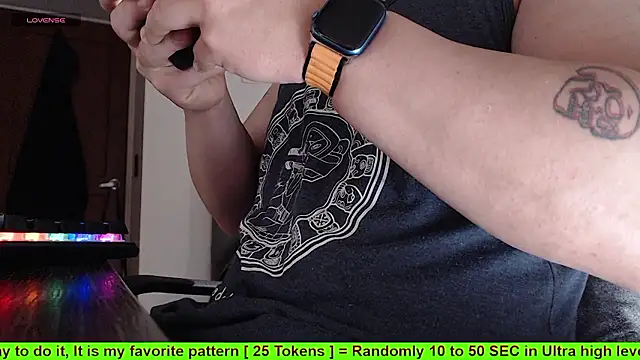 Snapshot of SugaredDigit chatting on January 17, 2026, 12:32 pm SugaredDigit online show from January 17, 2026, 12:32 pm