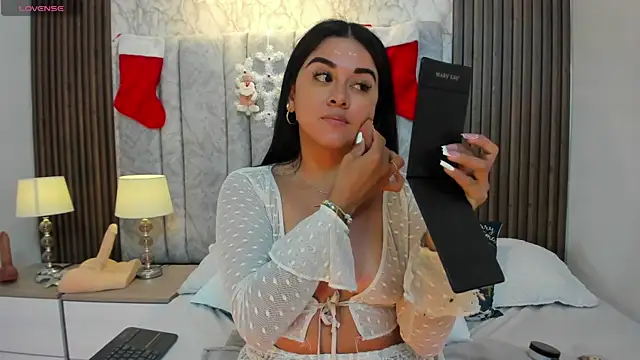 Snapshot of goddessfeetxx chatting on December 19, 2025, 8:27 pm goddessfeetxx online show from December 19, 2025, 8:27 pm