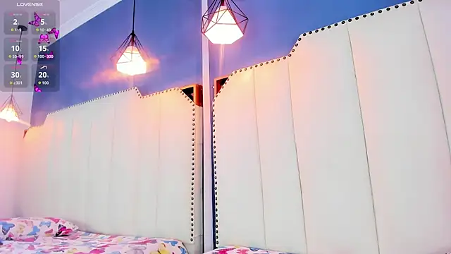 Snapshot of MiaCassel chatting on February 5, 2026, 11:48 am MiaCassel online show from February 5, 2026, 11:48 am