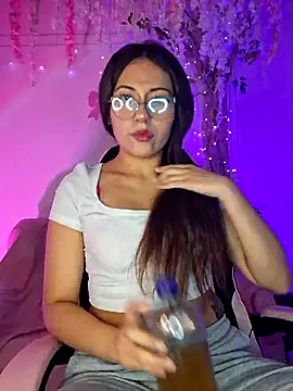 chloebrownn03 online show from February 11, 2026, 5:56 am