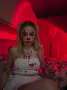 aeenicat online show from October 31, 2025, 7:59 pm