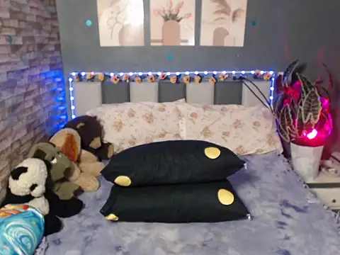 Snapshot of HotNathalie6900 chatting on February 14, 2026, 4:04 pm HotNathalie6900 online show from February 14, 2026, 4:04 pm