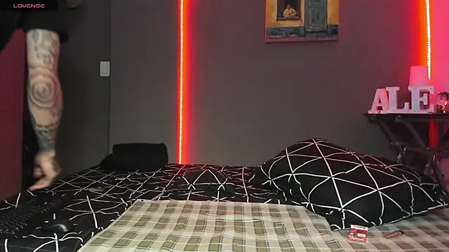 cleoo jhonny online show from March 2, 2026, 12:13 am