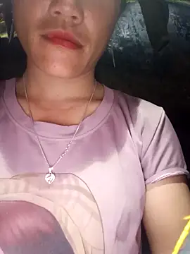 Snapshot of Phantamay chatting on November 13, 2025, 2:10 am Phantamay online show from November 13, 2025, 2:10 am