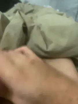 Snapshot of f7al00 chatting on November 16, 2025, 8:20 am f7al00 online show from November 16, 2025, 8:20 am