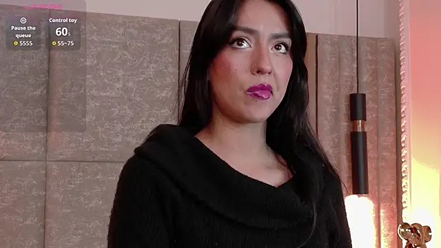 Penelope-Cross online show from November 28, 2025, 1:47 pm