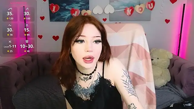 Snapshot of Emma_Kirks chatting on February 22, 2026, 3:21 pm Emma Kirks online show from February 22, 2026, 3:21 pm