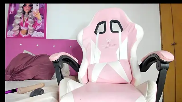 alahia66 online show from February 13, 2026, 1:01 am