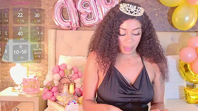 Snapshot of loana_vegas chatting on February 24, 2026, 6:28 pm loana vegas online show from February 24, 2026, 6:28 pm