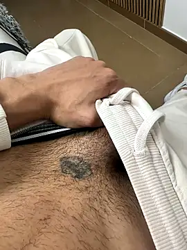 Snapshot of findomhot chatting on October 24, 2025, 1:40 pm findomhot online show from October 24, 2025, 1:40 pm