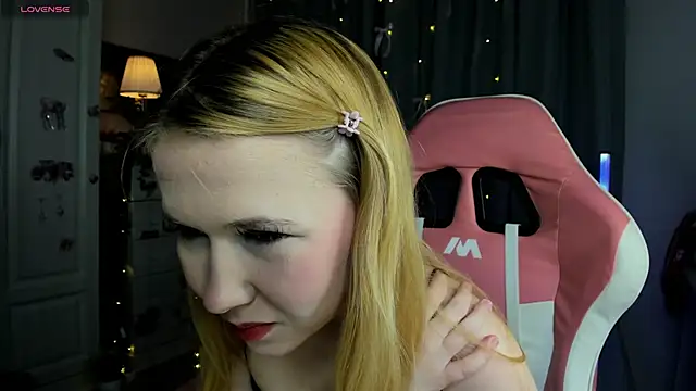 VivieSunn online show from February 1, 2026, 3:16 am