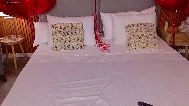 Sandy Edvards online show from February 13, 2026, 4:52 am