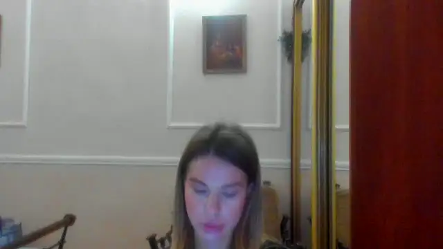 LinaBey online show from February 17, 2026, 9:06 am