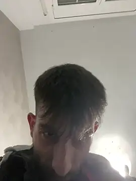 Snapshot of Dondeloquieras4 chatting on February 22, 2026, 3:18 am Dondeloquieras4 online show from February 22, 2026, 3:18 am