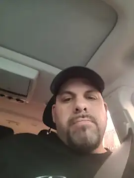 Snapshot of Tincho1051 chatting on November 29, 2025, 5:27 pm Tincho1051 online show from November 29, 2025, 5:27 pm