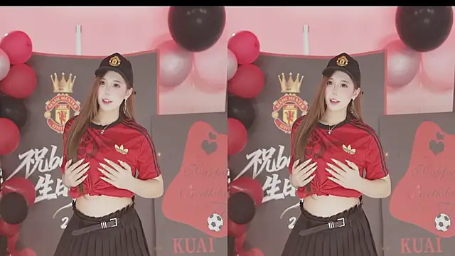 Snapshot of sweetgirls888 chatting on February 9, 2026, 12:53 pm sweetgirls888 online show from February 9, 2026, 12:53 pm