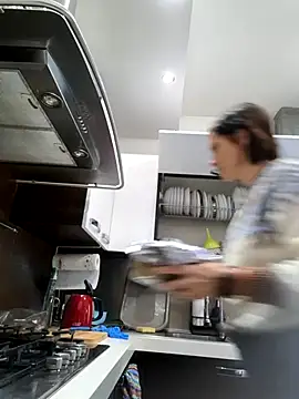 Piediniecollant online show from December 22, 2025, 11:07 am