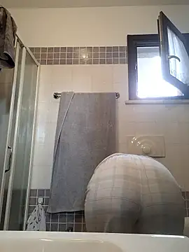 Piediniecollant online show from January 8, 2026, 8:16 am