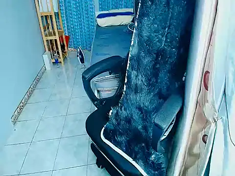 Fiona1010 online show from January 14, 2026, 2:01 pm