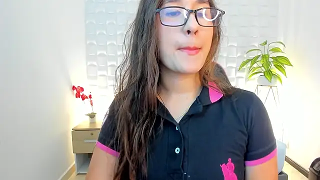 Snapshot of victoria_243 chatting on February 25, 2026, 5:06 am victoria 243 online show from February 25, 2026, 5:06 am