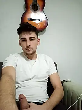 Snapshot of yasinesra757_ chatting on January 9, 2026, 8:32 pm yasinesra757 online show from January 9, 2026, 8:32 pm