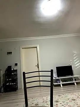 Snapshot of yasinesra757_ chatting on January 17, 2026, 7:02 am yasinesra757 online show from January 17, 2026, 7:02 am