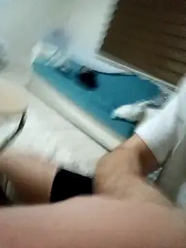 Snapshot of yasinesra757_ chatting on February 19, 2026, 5:20 pm yasinesra757 online show from February 19, 2026, 5:20 pm