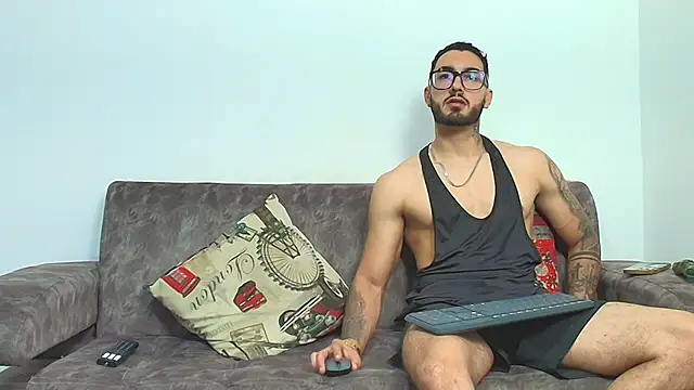 thebadboys05 online show from February 21, 2026, 5:19 am