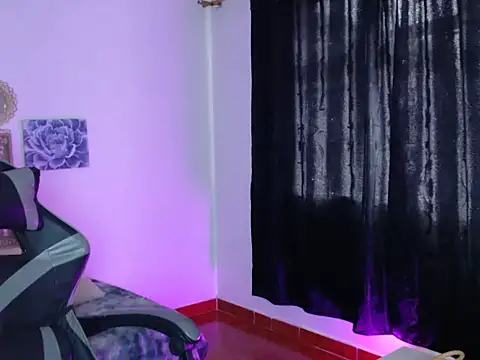 Samanta 777 online show from February 3, 2026, 7:52 pm